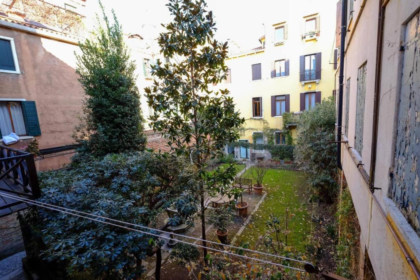 Ferienwohnung Rio Ca Foscari A San Pantalon Venedig Exterior foto