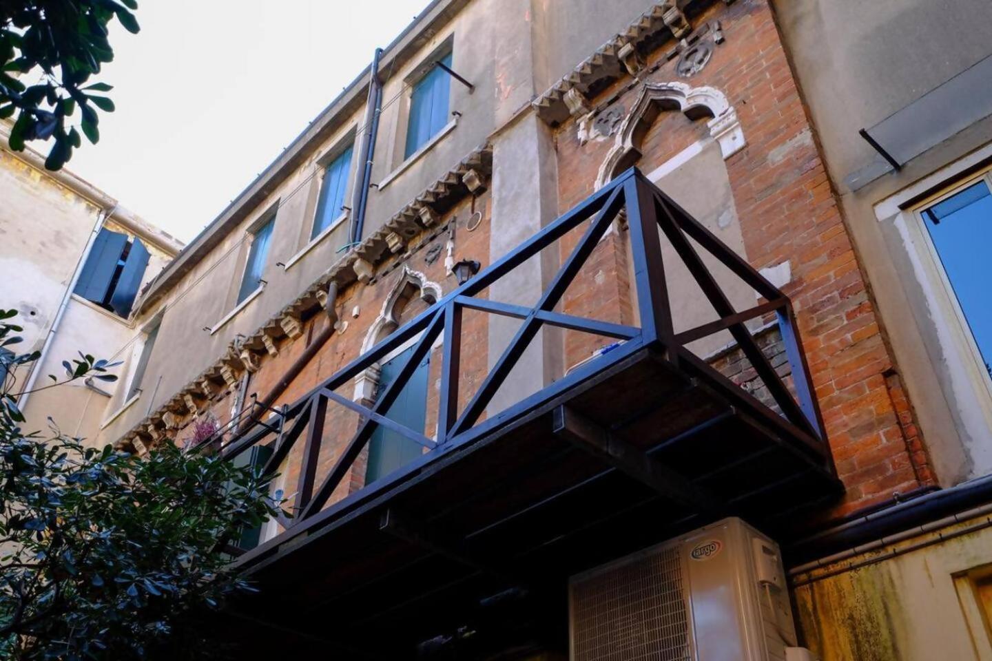 Ferienwohnung Rio Ca Foscari A San Pantalon Venedig Exterior foto